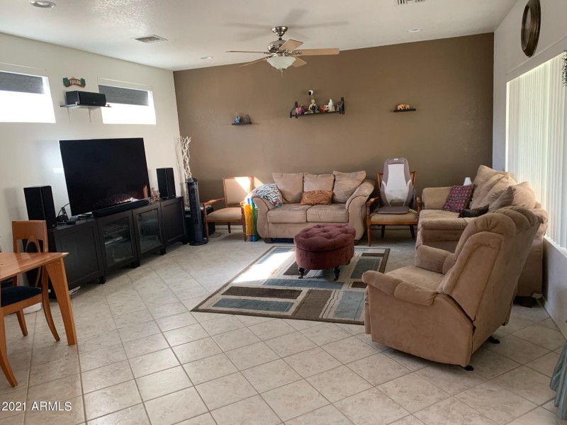 Tiles for easy maintenance