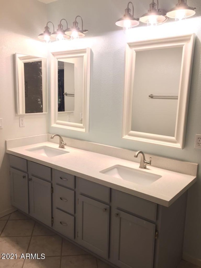 Dual sinks and upgraded vanity area