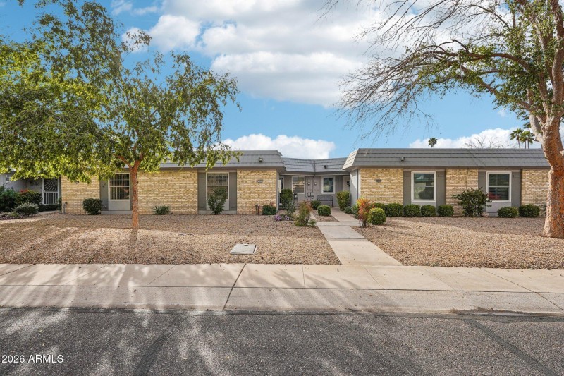 1-web-or-mls-W Ocotillo Dr-S1902-001