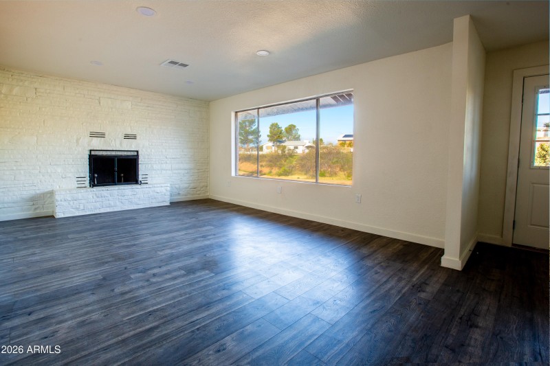 KNK-648 E Prickly Pear-16