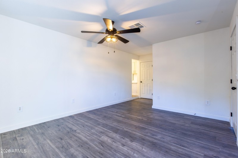 KNK-648 E Prickly Pear-33