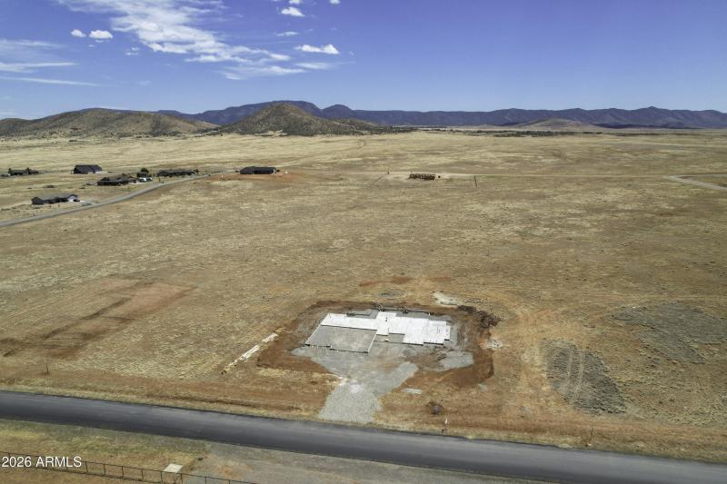 1-print-8375-covered-wagon-trail