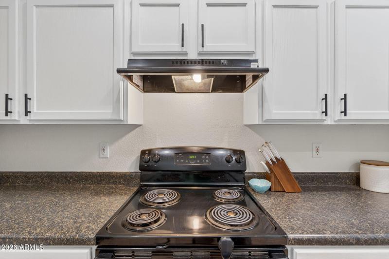 13-web-or-mls-38E Press Rd