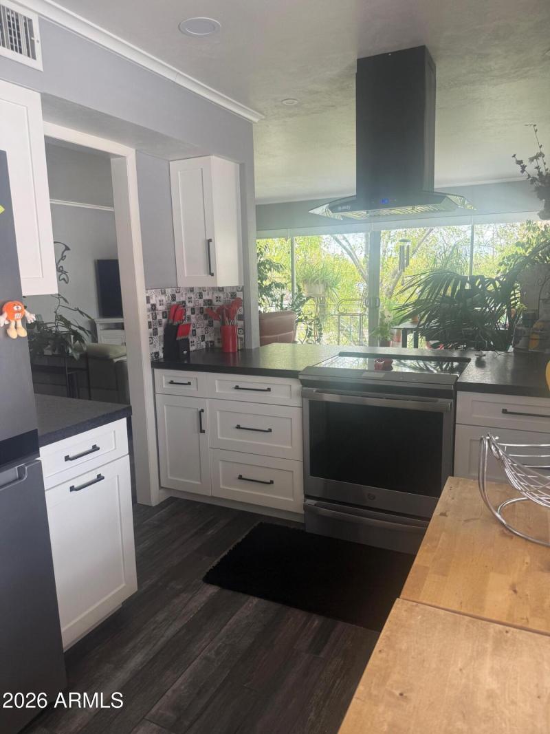 130 East Coronado Kitchen