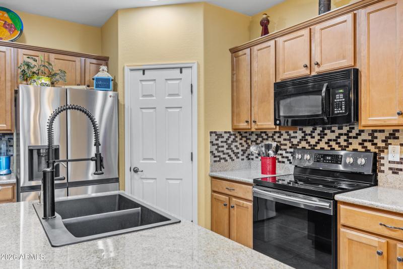 42806 Whispering Wind Ln-14