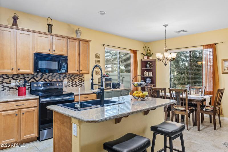 42806 Whispering Wind Ln-12