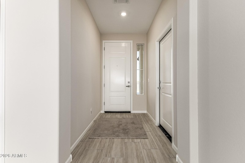 Entrance-With Single Car Garage Entrance