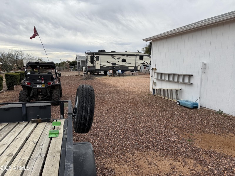 Yard Fenced with RV Hu (1)