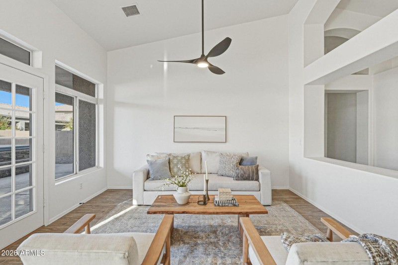 Formal Dining/Living Room