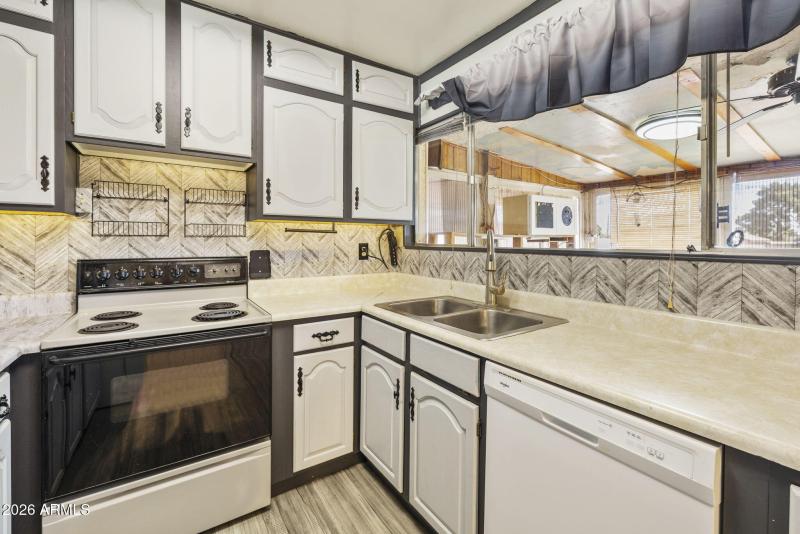 33-web-or-mls-_TM_7330