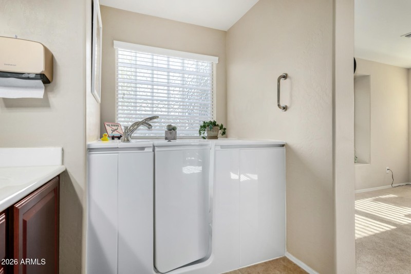 Separate Soaking Tub