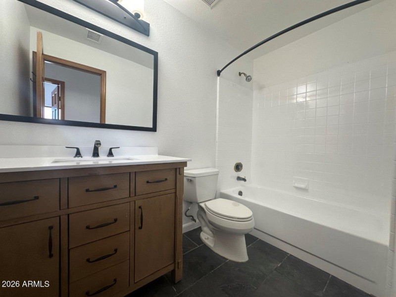 15 W Buena Vista (71)