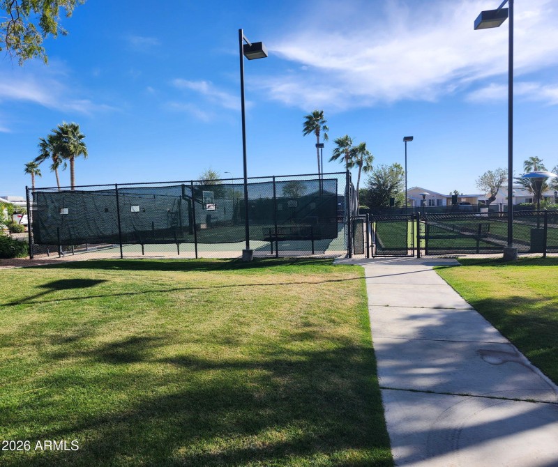 Las Palmas - Tennis & Pickleball Courts
