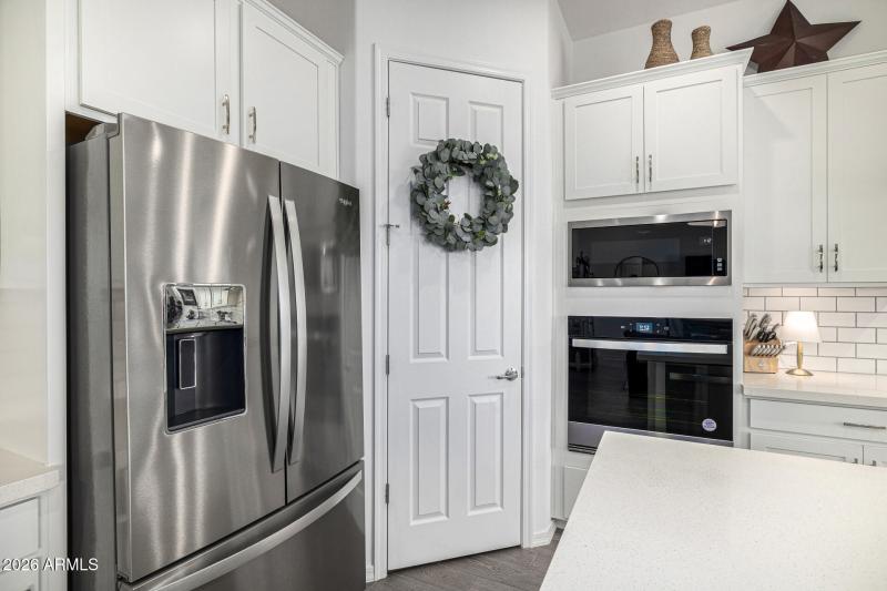 Kitchen Walk-in Pantry