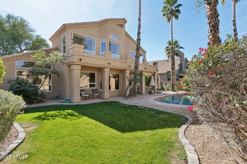 53-web-or-mls-16032-s-1st-st