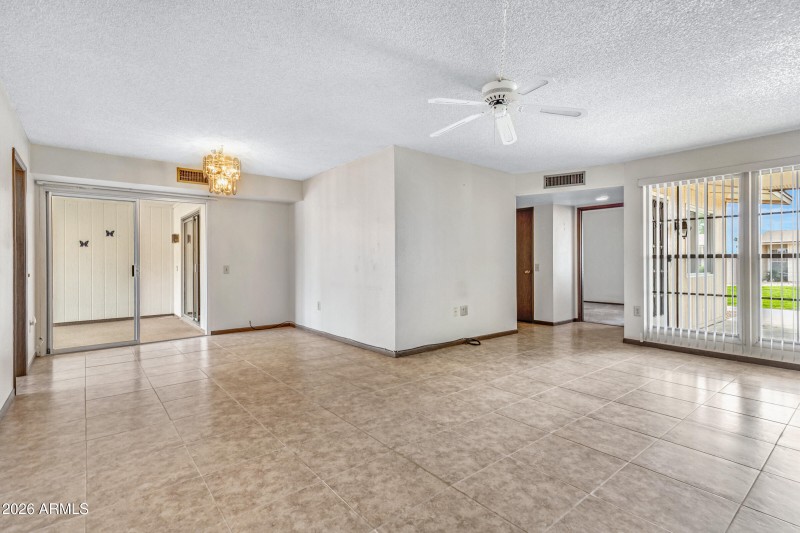 10737 W Santa Fe Dr-8