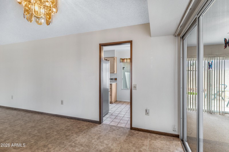 10737 W Santa Fe Dr-10