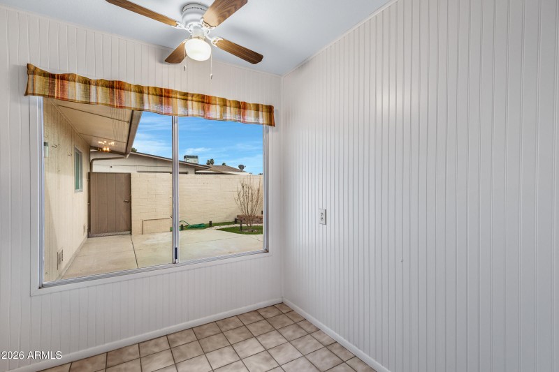 10737 W Santa Fe Dr-11