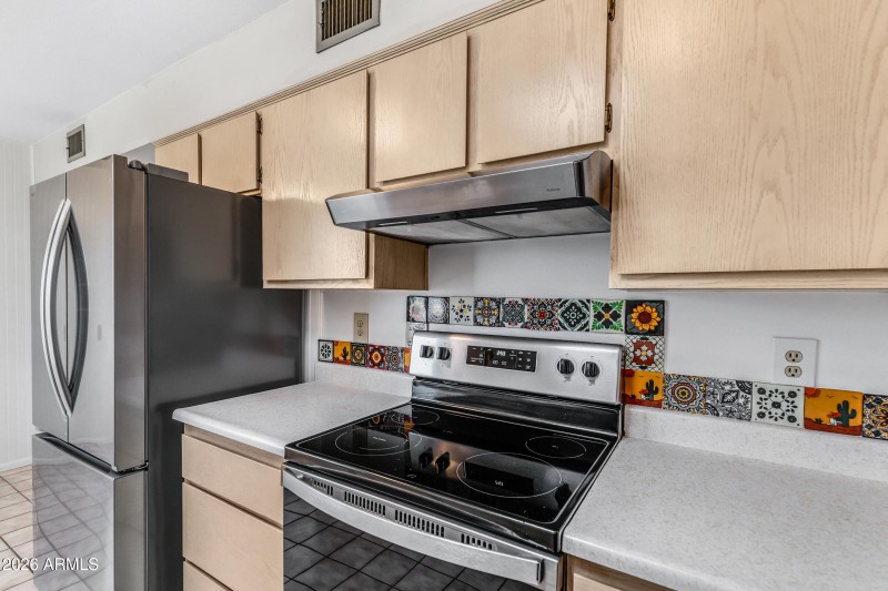 10737 W Santa Fe Dr-14