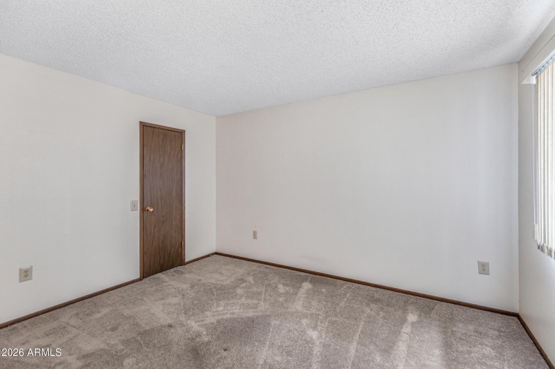 10737 W Santa Fe Dr-17