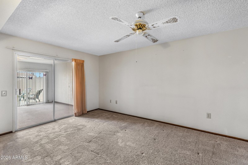 10737 W Santa Fe Dr-19