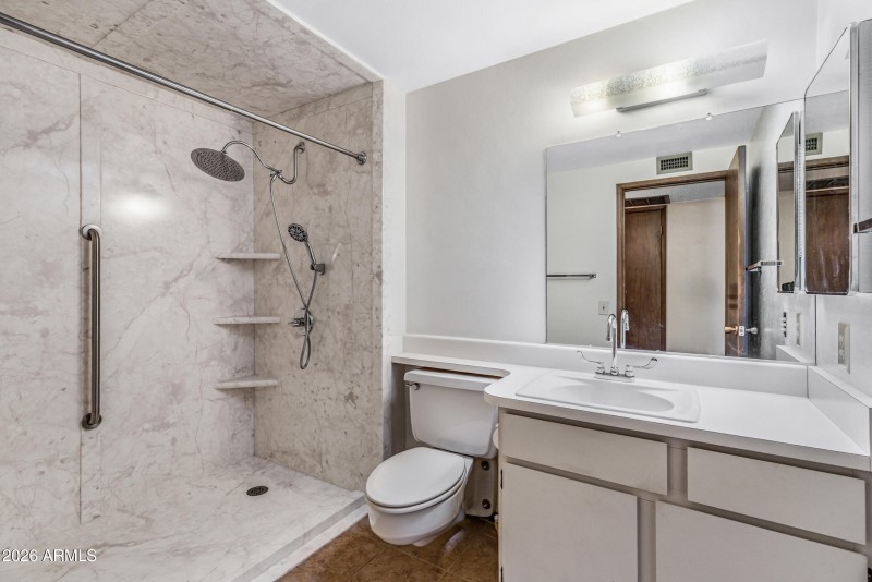 10737 W Santa Fe Dr-22