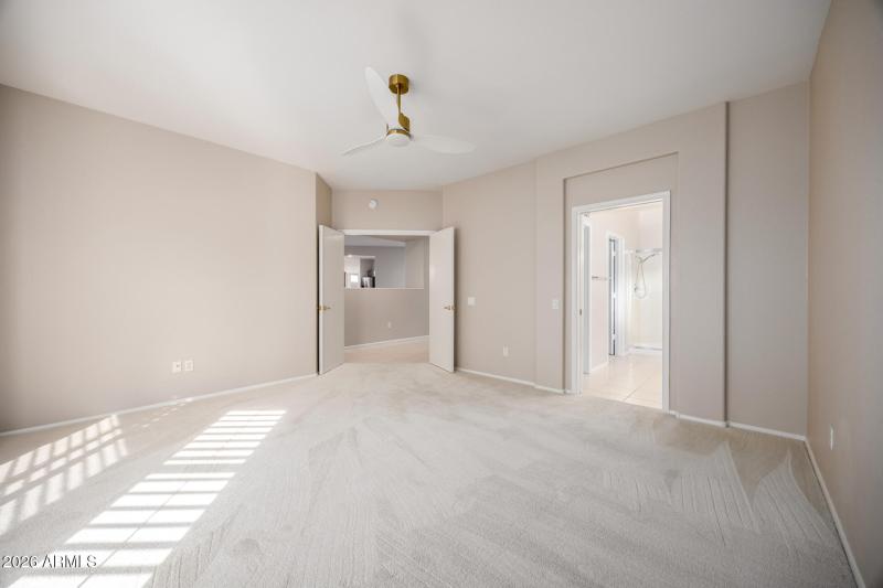 23 Master with Ensuite