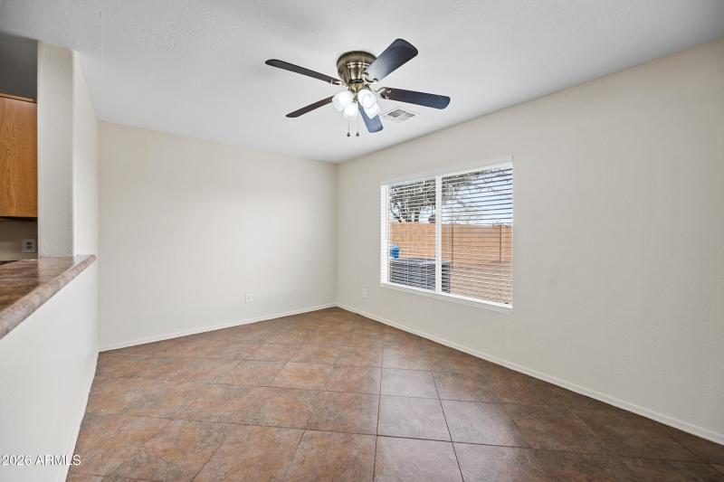 10-22749WMGS-ocupix-