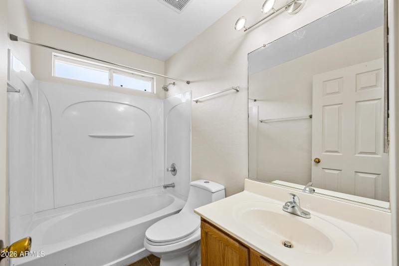 20-22749WMGS-ocupix-