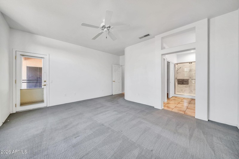 SIDE DOOR TO THE PARIO