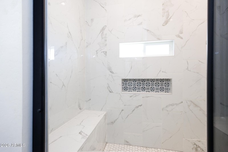 10153 W Wenden - Primary Shower 4