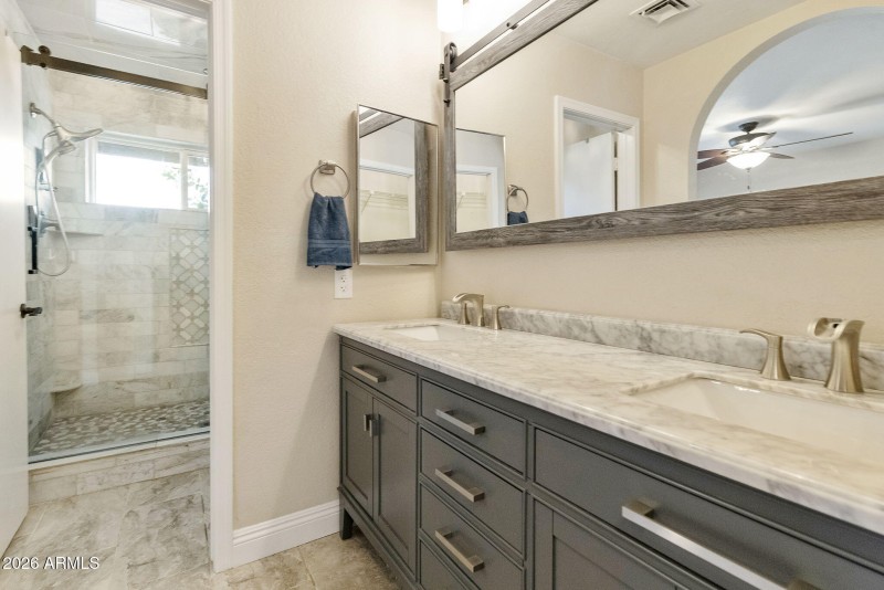 22-web-or-mls-DLB_7080