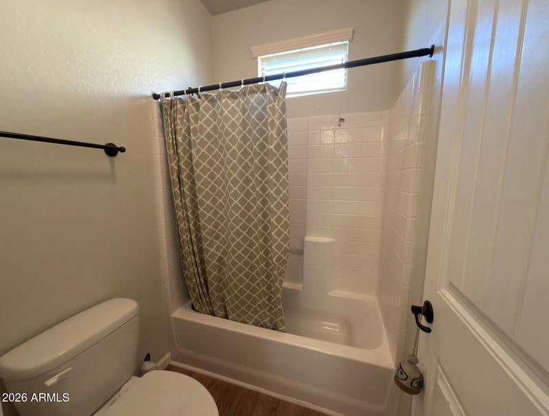 23_3rd_bathroom_shower