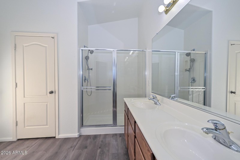 Primary Bath-Shower (4)