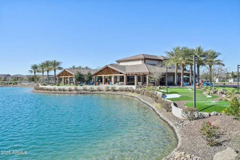 52-web-or-mls-W Fallen Leaf Ln-2002-923