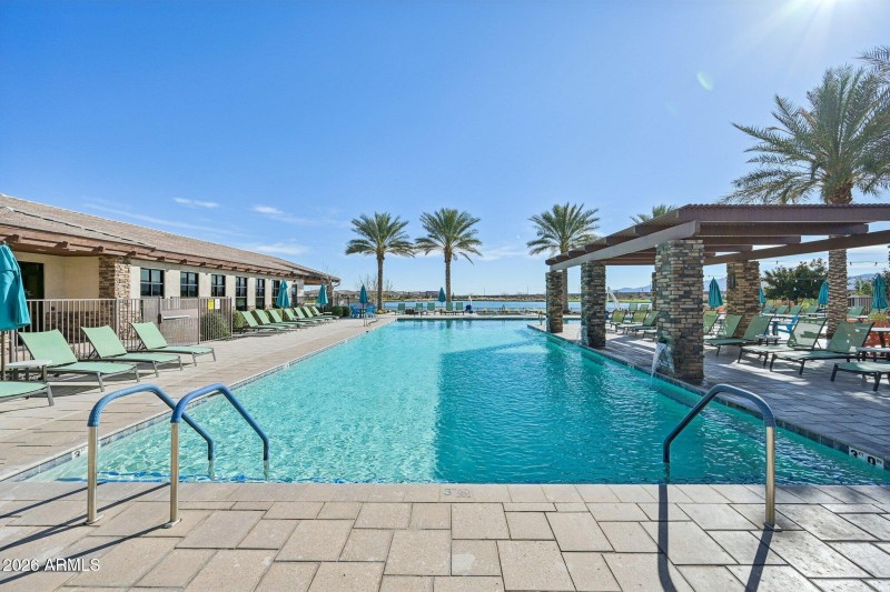 54-web-or-mls-W Fallen Leaf Ln-2002-925