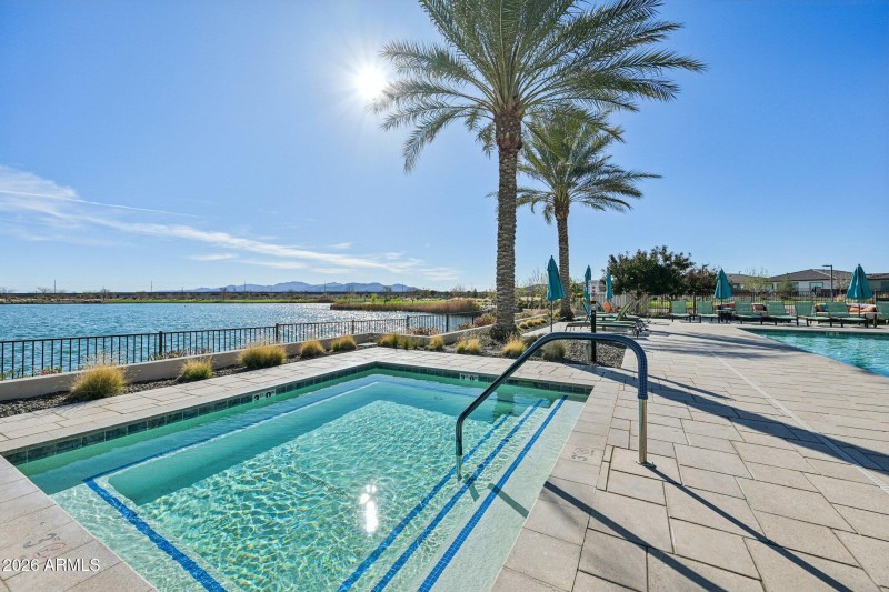 56-web-or-mls-W Fallen Leaf Ln-2002-927