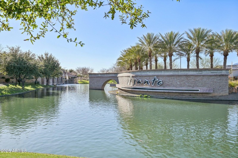 60-web-or-mls-W Fallen Leaf Ln-2002-931