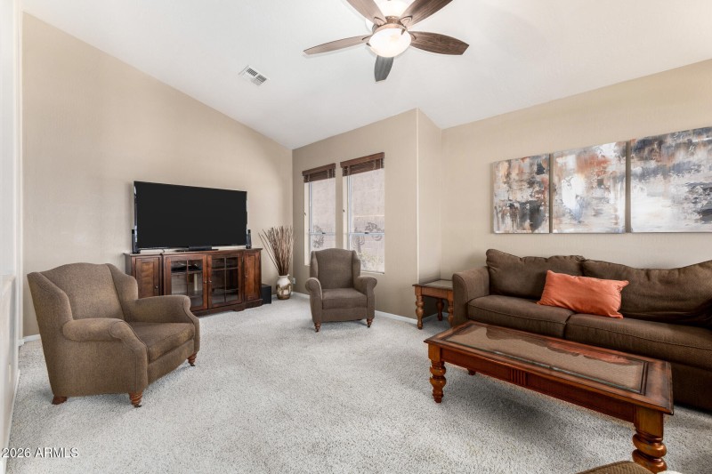 15 - Rancho Caliente