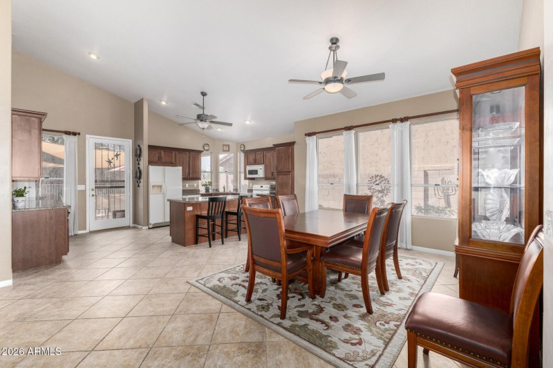 17 - Rancho Caliente