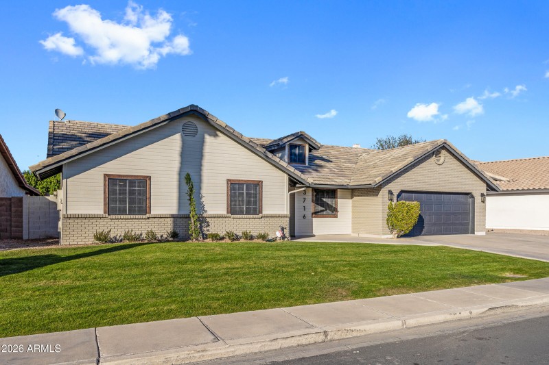 3716 E Dartmouth St-2