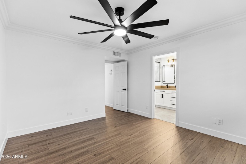 3716 E Dartmouth St-29