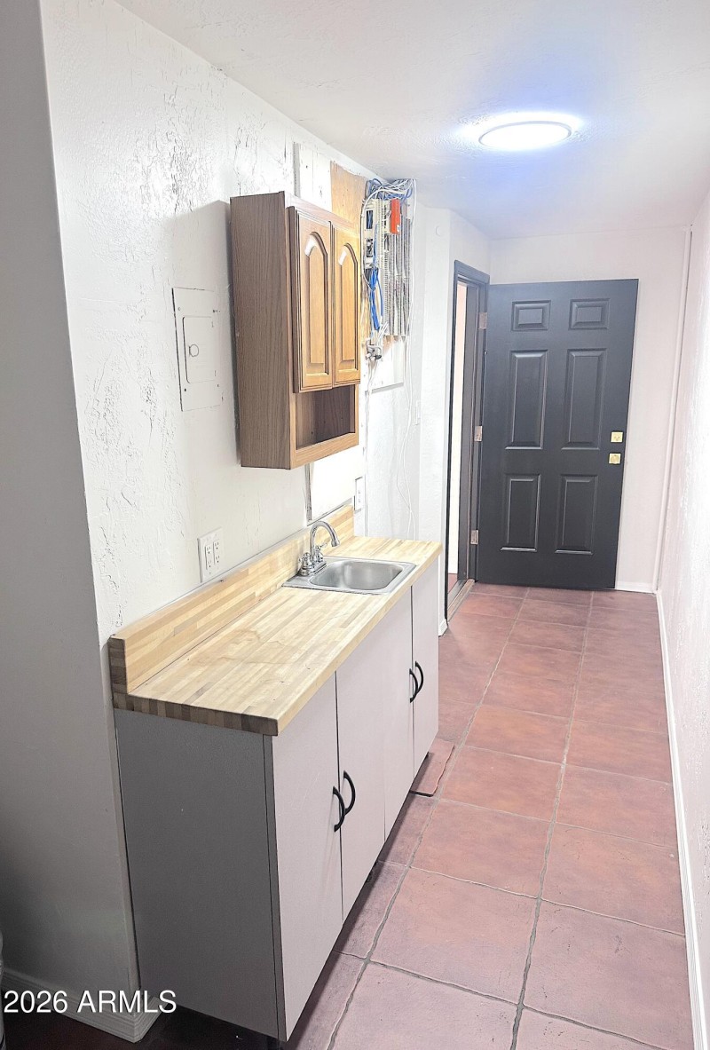 Back Room - Kitchenette