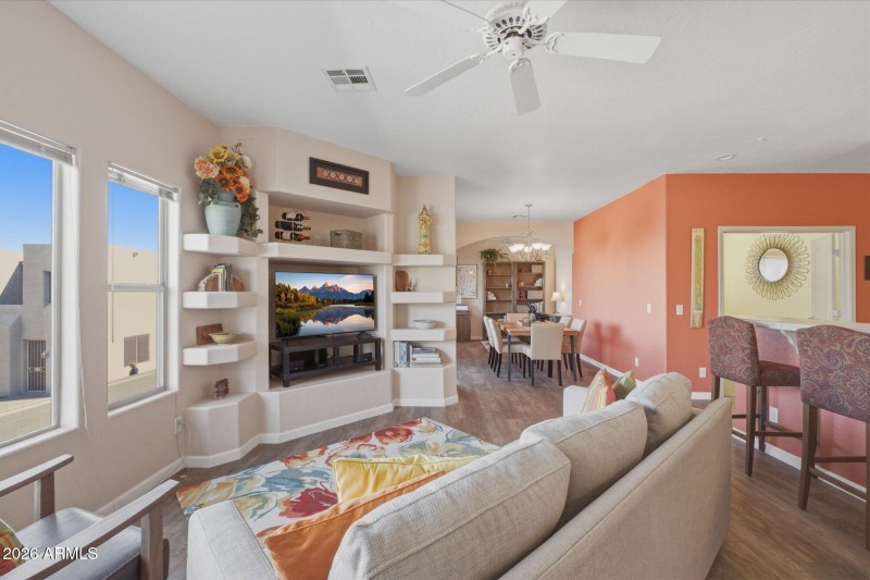 16734 E La Montana Dr 203