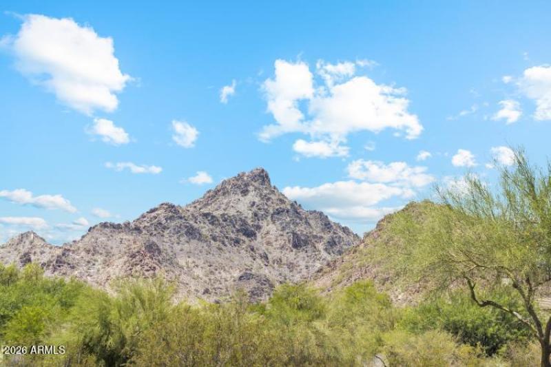 Piestewa Peak Views