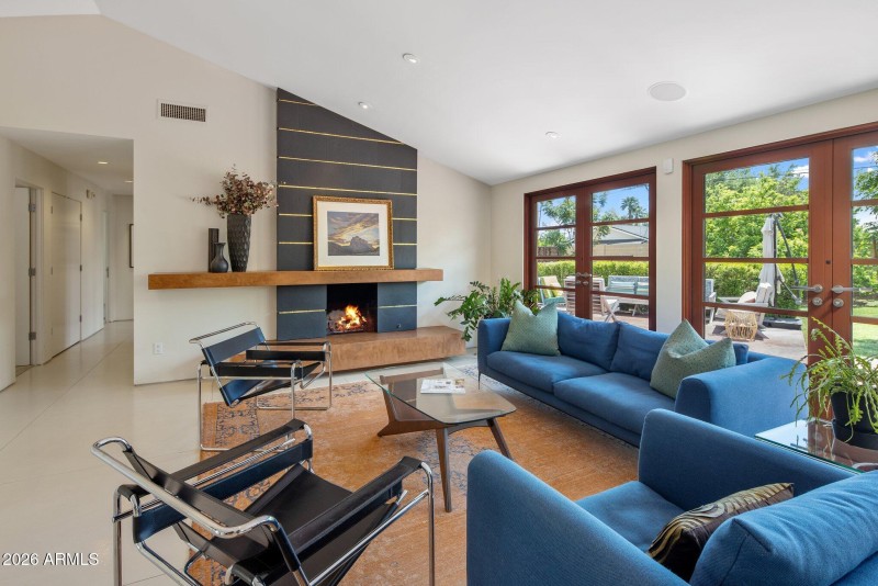 5-web-or-mls-D46A0709