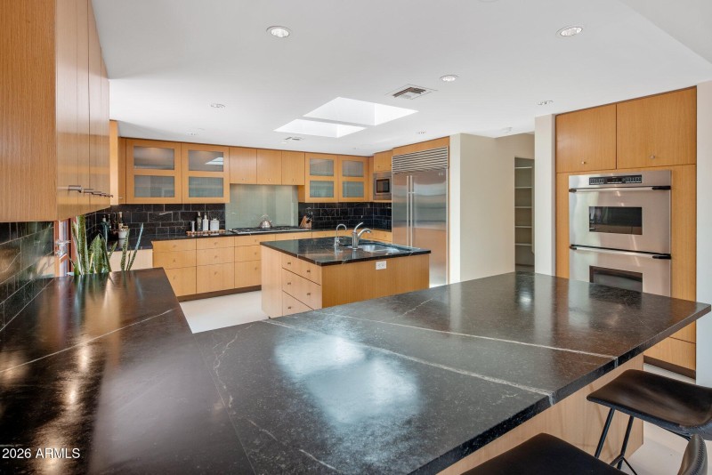 9-web-or-mls-D46A0737