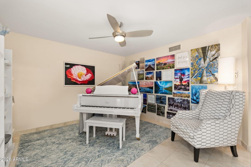 bonus/ formal dining