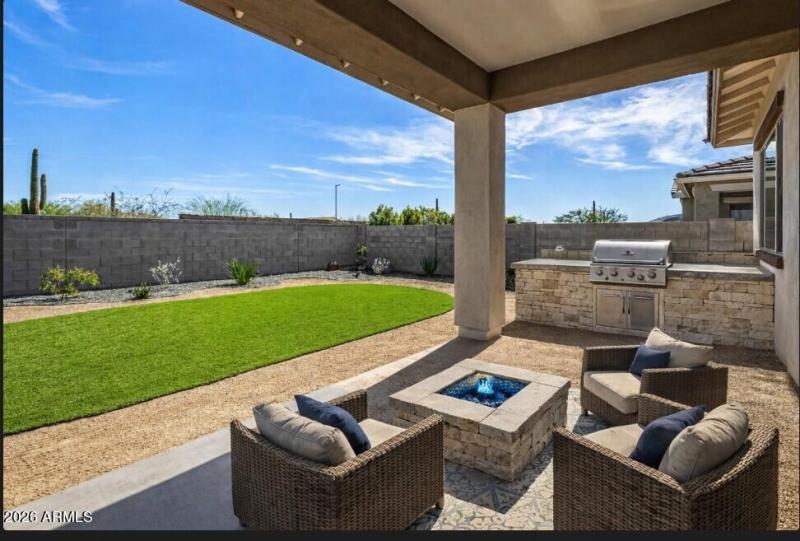 Virtual staging back patio