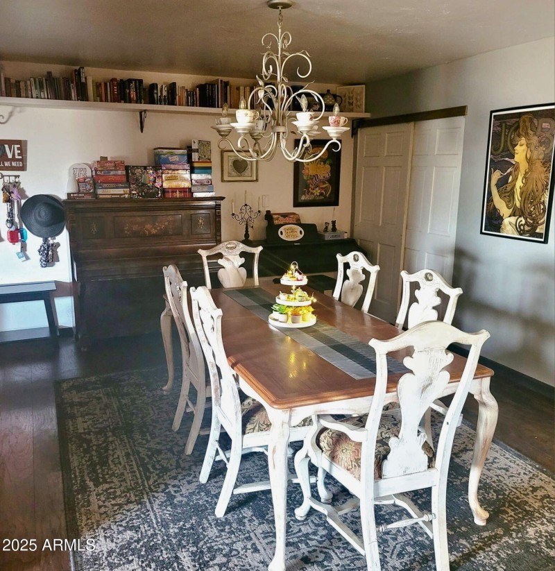 Dining Room (View C)